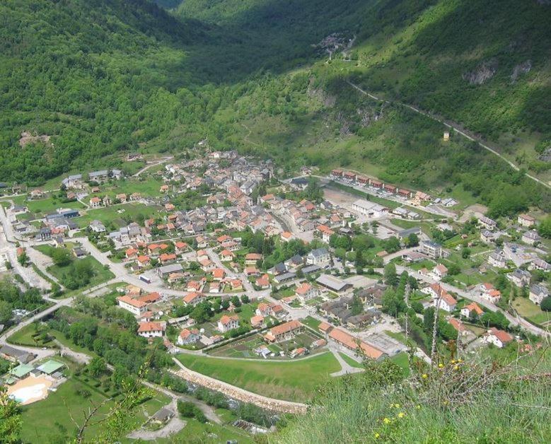 La Maison Des Vacances Auzat 外观 照片